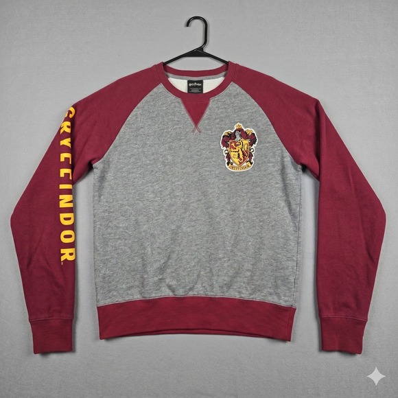 Wizarding World Of Harry Potter Other - Harry Potter Gryffindor Sweatshirt Universal Studios Grey Maroon Raglan Medium